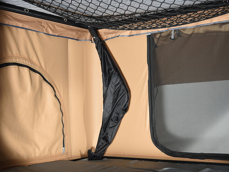 Campingtelt på taget med stige Campingtelt på taget med stige