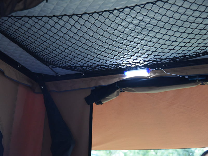 Campingtelt på taget med stige Campingtelt på taget med stige