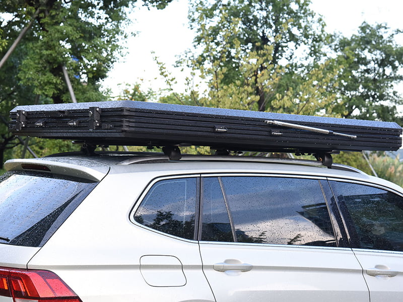 Campingtelt på taget med stige Campingtelt på taget med stige