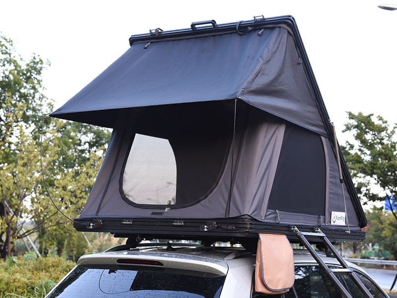 Campingtelt på taget med stige Campingtelt på taget med stige