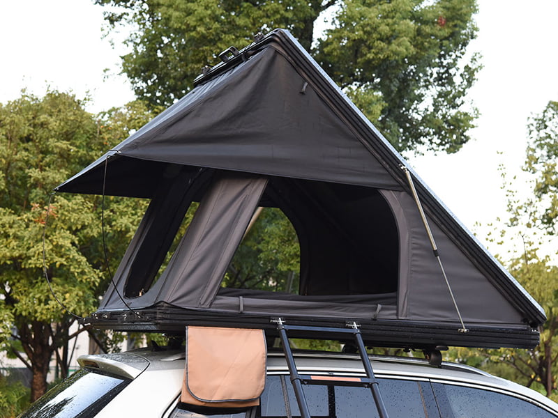 Campingtelt på taget med stige Campingtelt på taget med stige