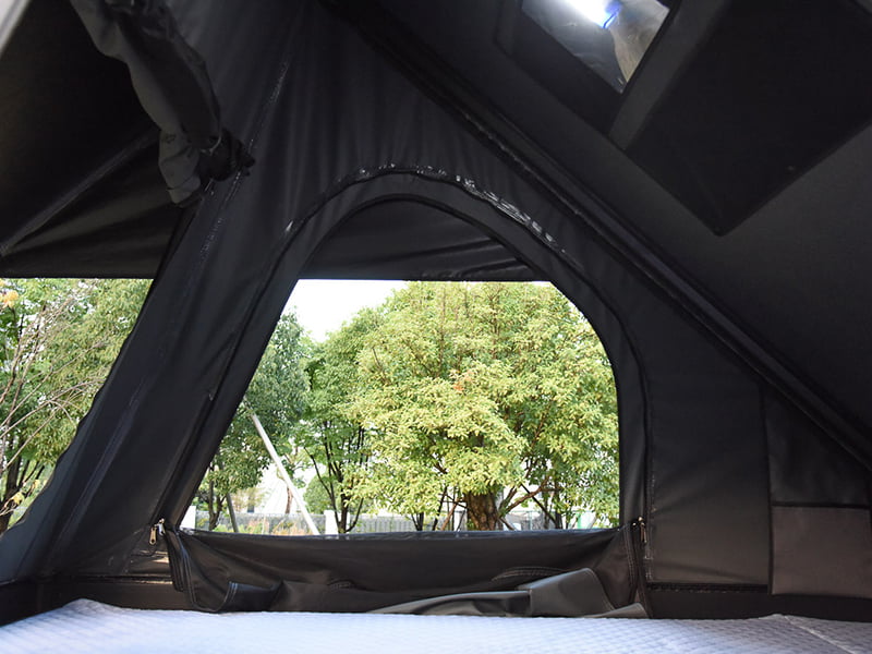 Campingtelt på taget med stige Campingtelt på taget med stige
