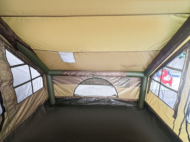 Militærgrønt oppusteligt campingtelt i lille størrelse Militærgrønt oppusteligt campingtelt i lille størrelse